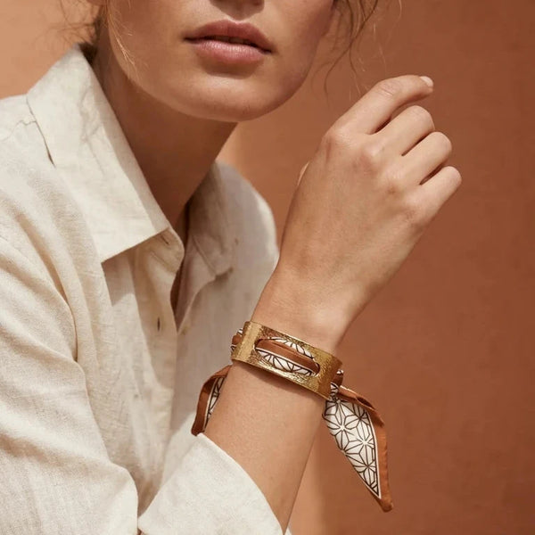ENVY TWILLY TIE SCARF BANGLE