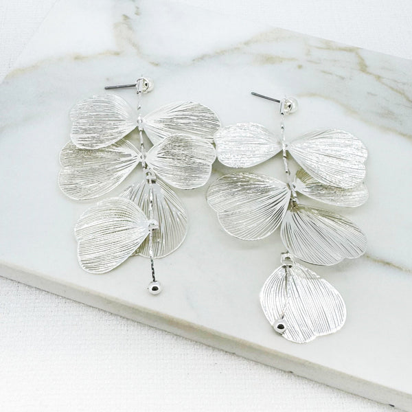 ENVY OPAQUE PETAL EARRINGS SILVER