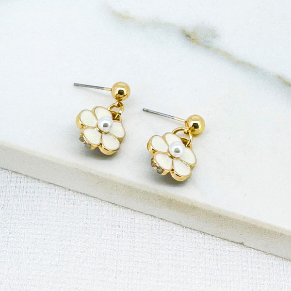 ENVY PEARL DAISY EARRINGS