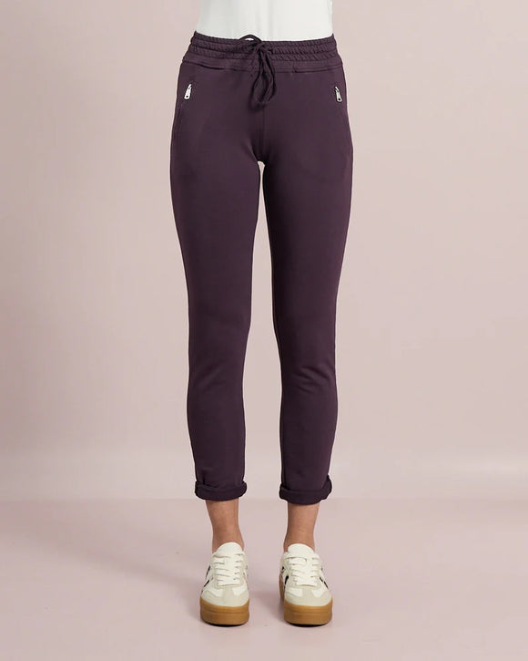 D.E.C.K ZIP JOGGER PANTS MULBERRY
