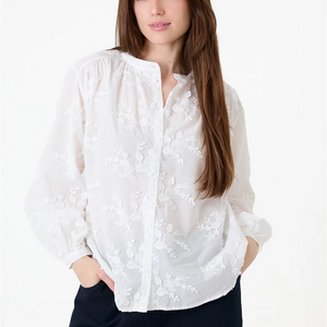 DREAMS FLORAL APPLIQUE BLOUSE