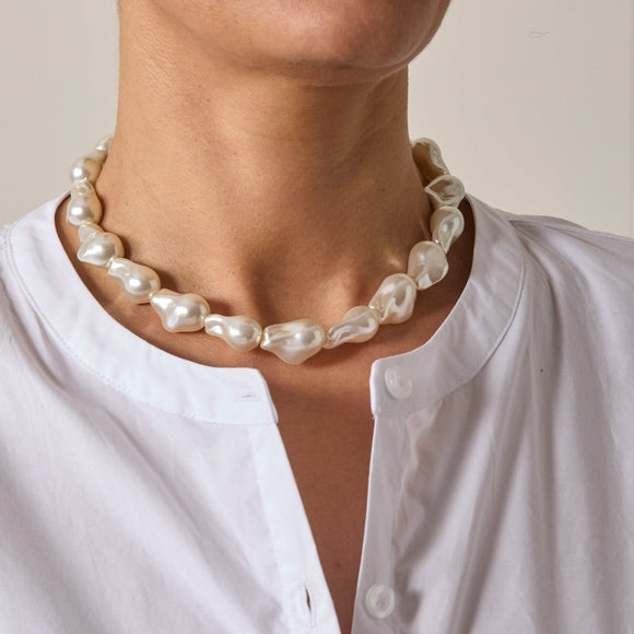 CHALK EASTBOURNE PEARL NECKLACE