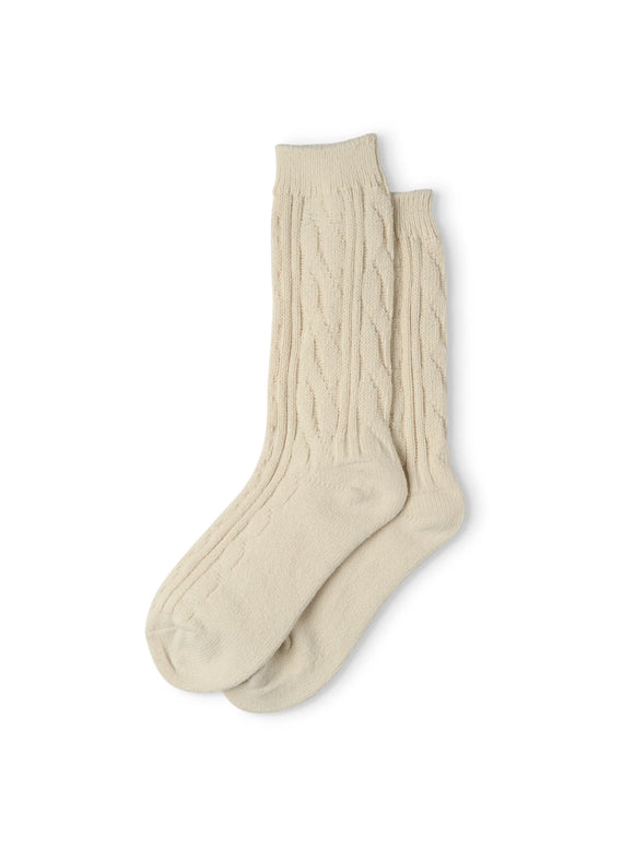 CHALK COSY CABLE KNIT SOCKS CREAM