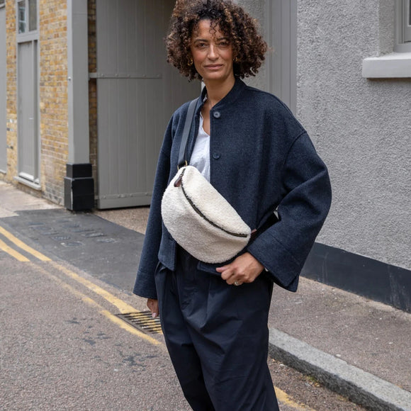 CHALK FULHAM SLING BAG SHERPA