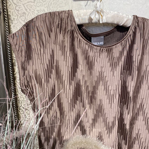 DREAMS CHEVRON PLEAT SATIN TOP MINK