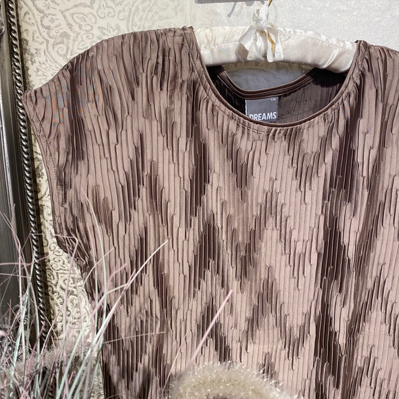 DREAMS CHEVRON PLEAT SATIN TOP MINK