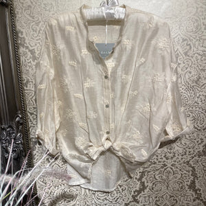 DECK TIE FRONT EMBROIDERED FLOWER BLOUSE CREAM