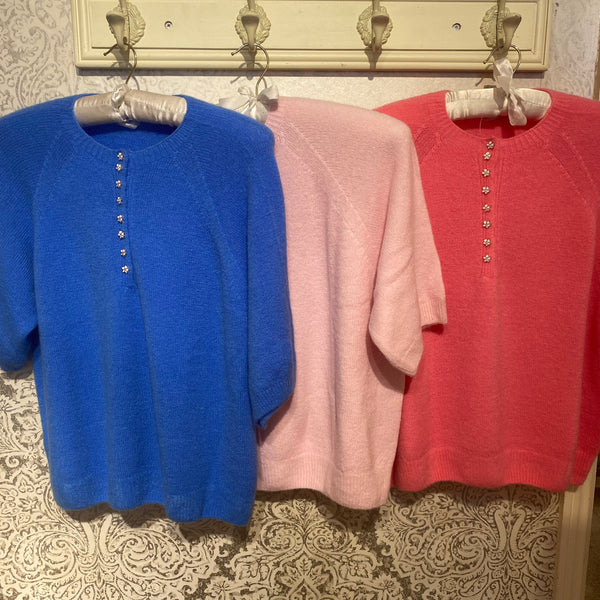FLOWER BUTTON ALPACA CROP KNIT