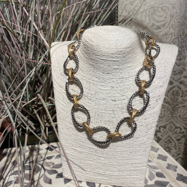 ENVY BLACK & GOLD TWISTED LINK NECKLACE