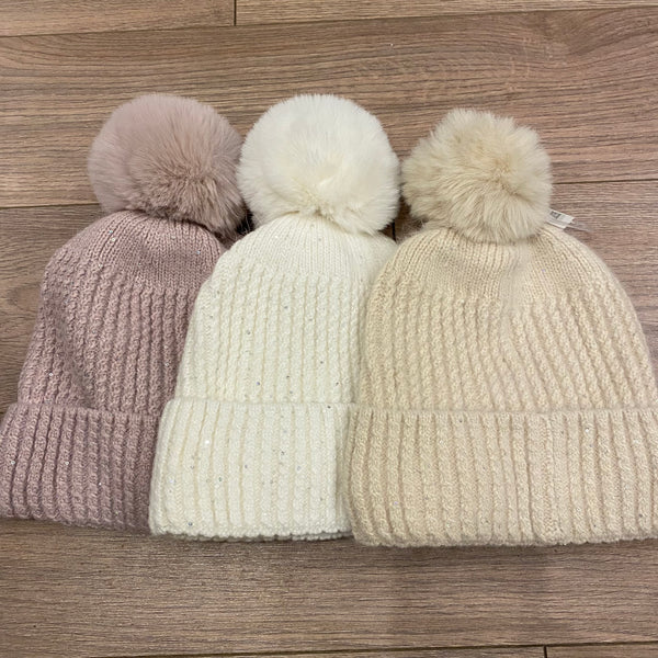 WAFFLE CABLE POM POM HAT