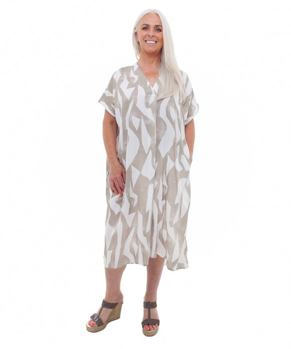 DREAMS MARBLE GEO KAFTAN DRESS IN STONE