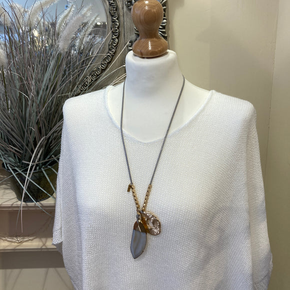 ENVY GOLD DISC & GLASS STONE NECKLACE