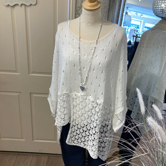 OPEN CROCHET SPLIT FRONT KNIT IN WHITE